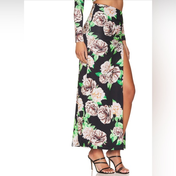 AFRM 2 pieces set Skirt & Top ‼️SALE ‼️ - Picture 5 of 8